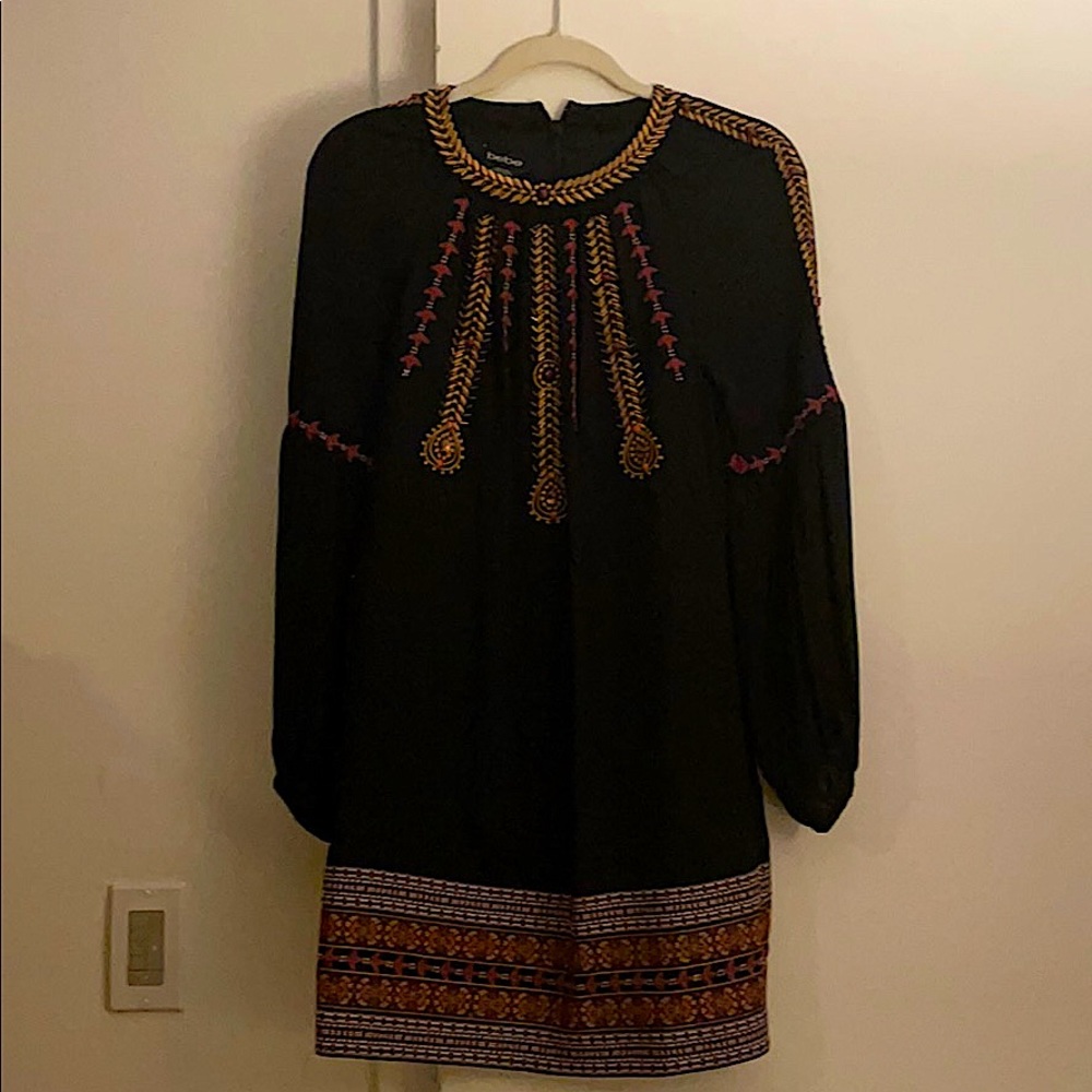 Stunning Bebe Long Sleeved Dress NWT
